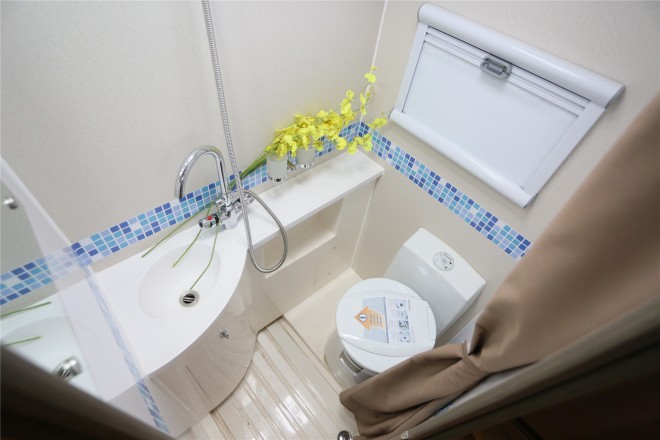 拓锐斯特依维柯C型欧尚版TIC-610A 53.8万起 2E1A3348