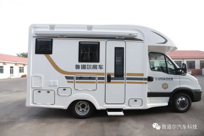 9月2日郑州房车展：鲁道尔房车依诺巴赫，在旅途中重拾青葱岁月！f6540d74fc5b367144c2b7427841a6eb