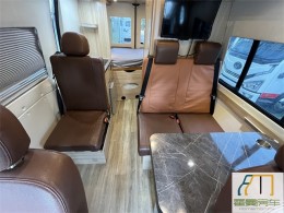 上汽大通 2017款上汽大通V80B型房车