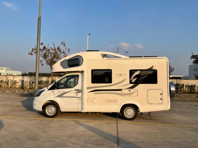 9月2日郑州房车展，旌航房车FT-2大额头版，品质精良，无可替代！86dda64d395ef2b40556f8ee0e14acf3