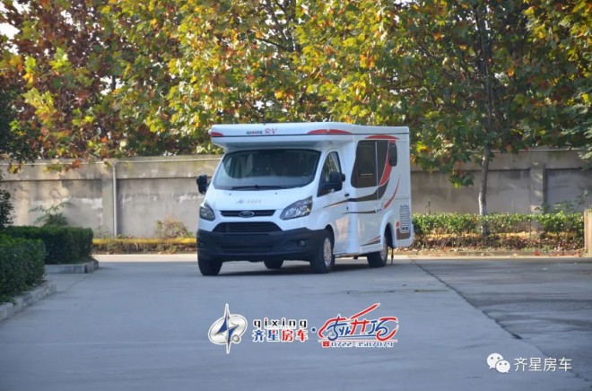 2021款齐星浩运版FT2321-1(新全顺小C)房车图片
