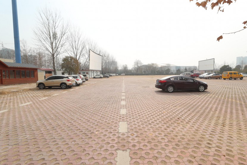 3.31郑州房车展场地河南省体育中心 WLH_2793