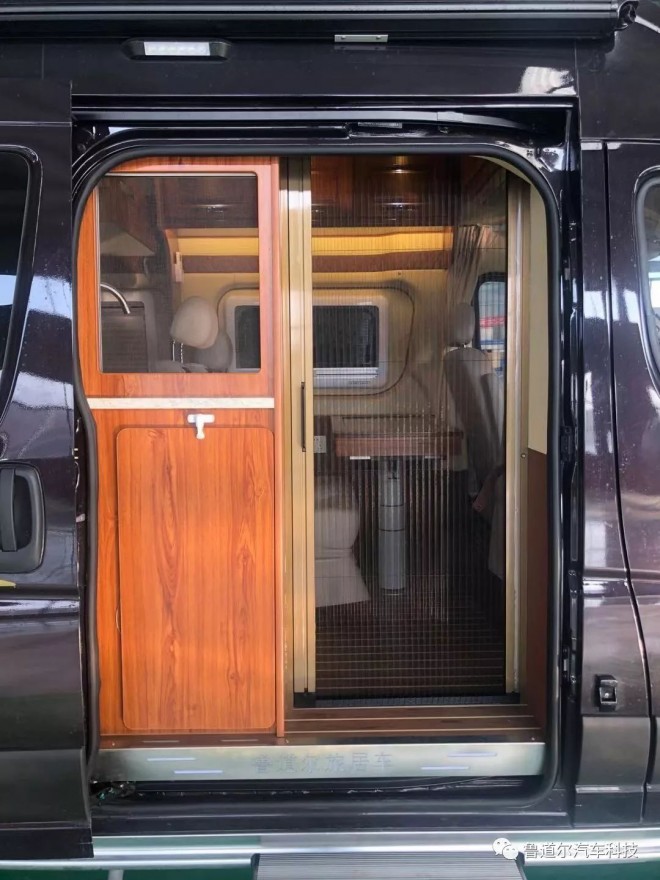 9月2日郑州房车展：鲁道尔房车东风御风领尊版，开启梦之旅！get?code=ZDdmMzI4MTc4OTU4MTllNTcwM2U1YzIwZGFjYTIzZTAsMTY2MDcxNzA1NDg3OQ==