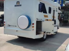 汇斯诚 2021款C型房车