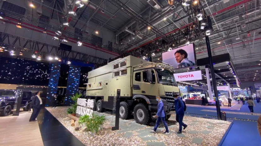 诺马迪森-“领航者E”越野房车:这是奔驰卡车？不，它是“房车”！