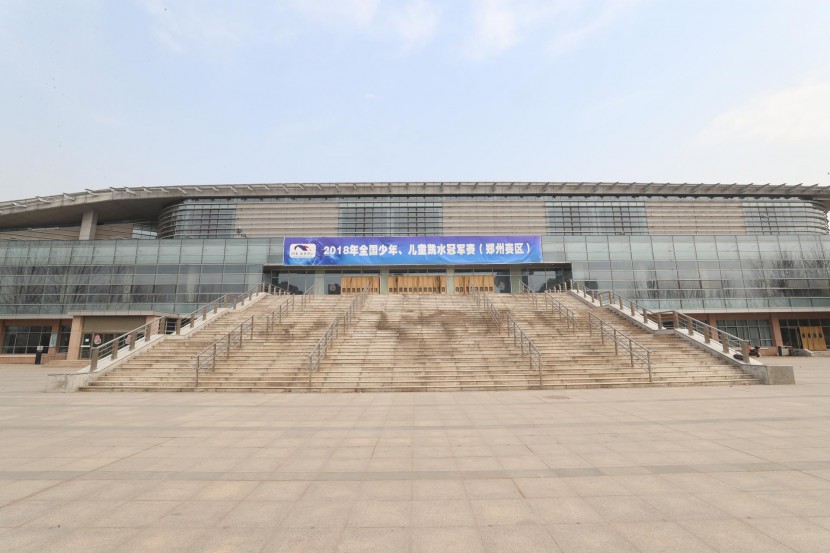 3.31郑州房车展场地河南省体育中心 WLH_3238