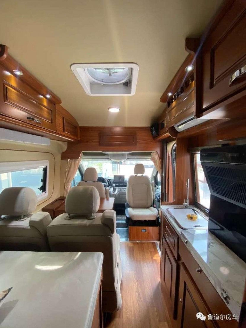 9月2日郑州房车展，鲁道尔大通V90高配版房车，高配生活，从此出发！e436b6454a0ad9ccc00ac6a0df4b21a6_1654848965.9594_936