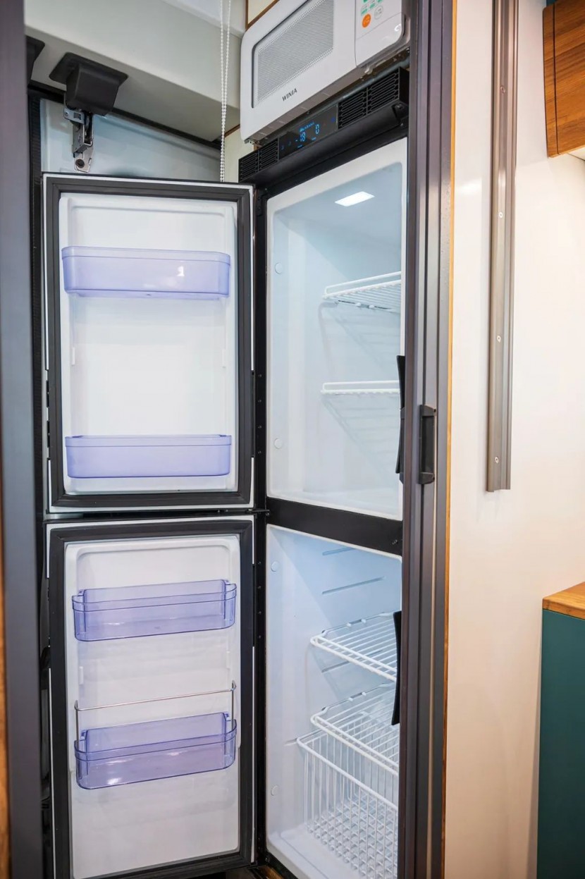 旅美速腾进口福特350SRW路航者四驱房车，邀您参加第五届郑州房车展，舒适生活，从不将就！b69b8821252d79218390e3284bcca060