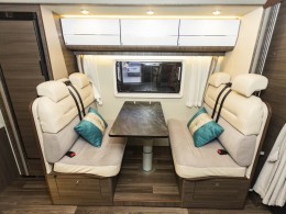 宇通 2021款2021款C533旗舰版双拓展