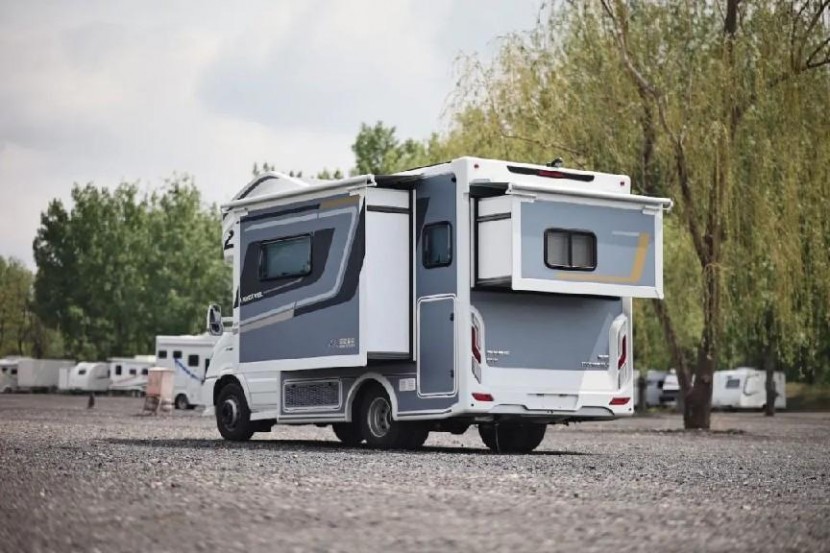 9月2日郑州房车展，隆翠C620尊享版，尊奢配置，尽享旅行！d3d8fa2e073bd02df25cfb0c12127b74