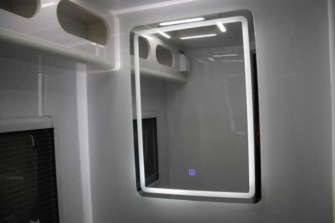 9月2日郑州房车展:吉野房车大通V90C型,陪你奔赴一场山海!ba92f432c1856e17a8aa22e6a318e3f5