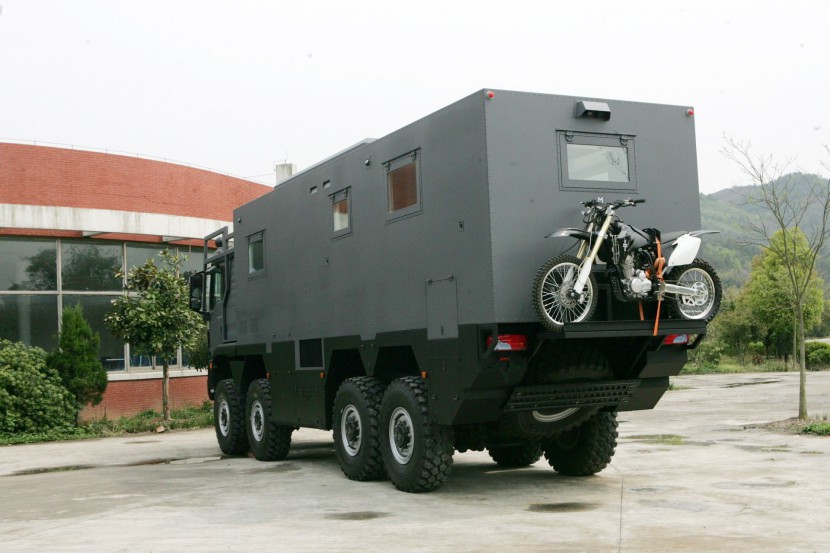 阿莫迪罗探索者e3型越野房车曼tgs8x8armadilloexplorer3mantgs8x8man
