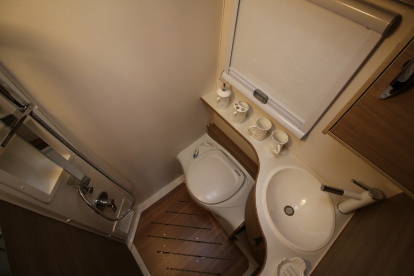 旌航房车巍浩（WH-590-II）auto_1540