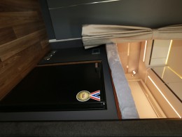 985A1142