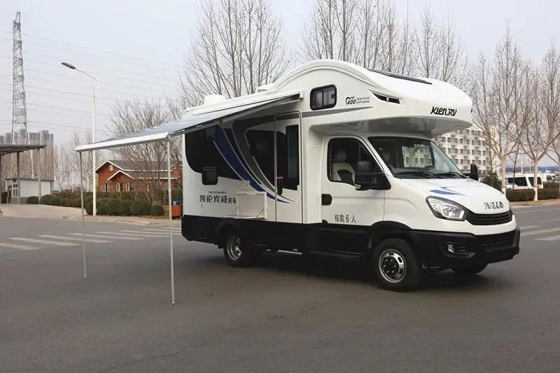 宇通依维柯欧胜C530标准版房车（上下铺）