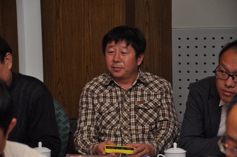 《中国房车行业标准起草和房车安全技术专题会议》在山东烟台召开 荣成龙河车业有限公司总经理 王历涛