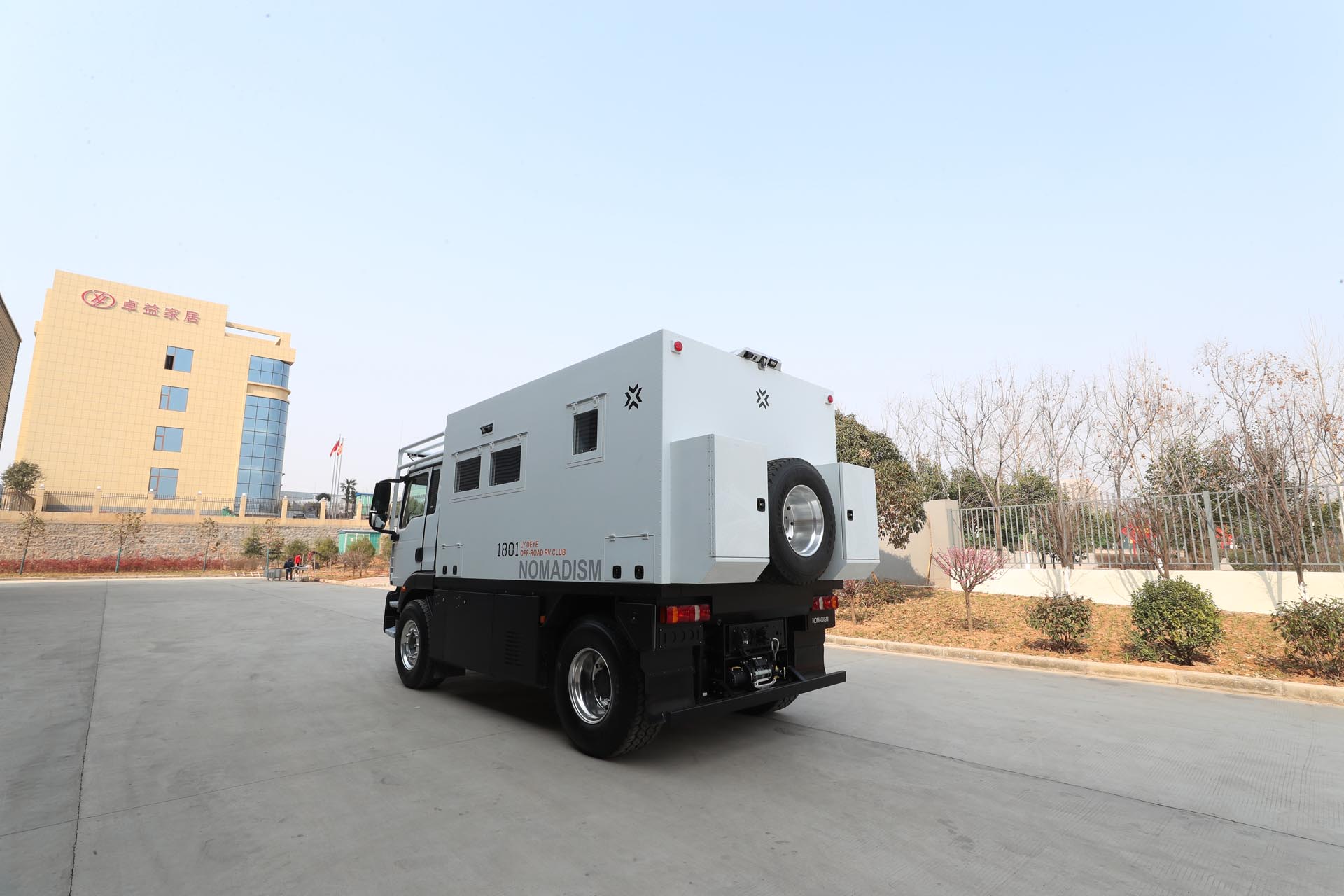 德野 诺马迪森越野房车 nomadism 驰骋者-德野房车-房车旅游网