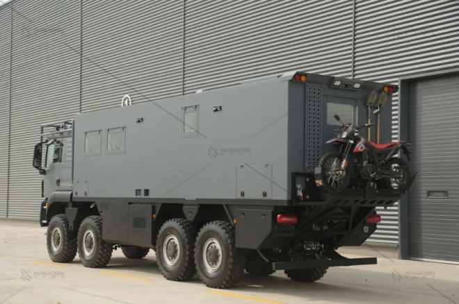 时代的领航者---诺马迪森“领航者M”越野房车图片