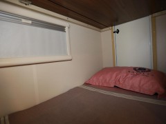 985A1024
