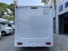 2018款上汽大通RV80 2.5T自动挡 C 型房车  上汽大通