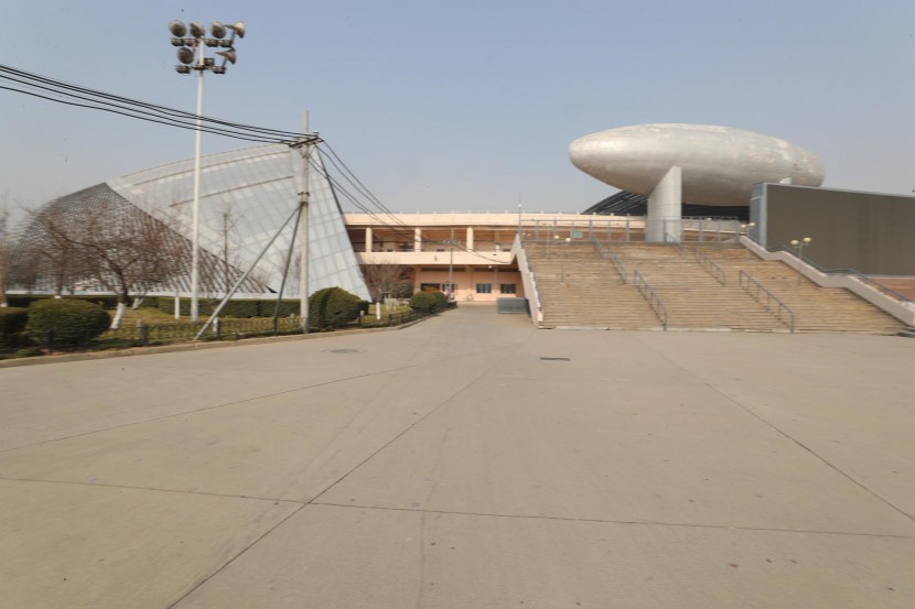 3.31郑州房车展场地河南省体育中心 WLH_3079