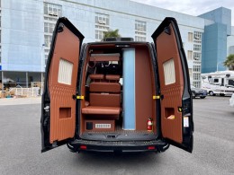 福客特房车 2021款黑骑士总裁版