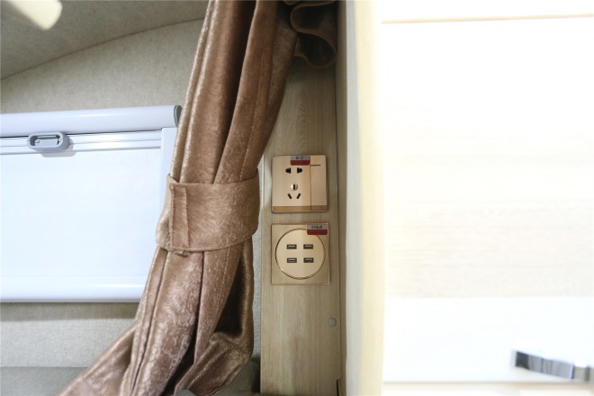 拓锐斯特依维柯C型欧亚版TIC-601 52万起 2E1A4776