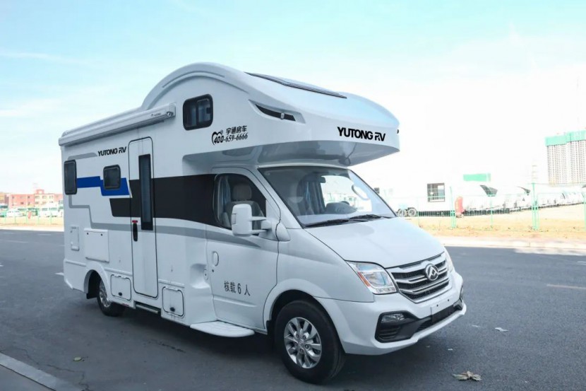 宇通大通V80房车C310房车（纵置床/国六）
