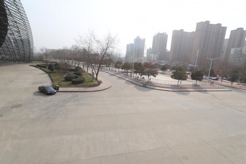 3.31郑州房车展场地河南省体育中心 WLH_3421