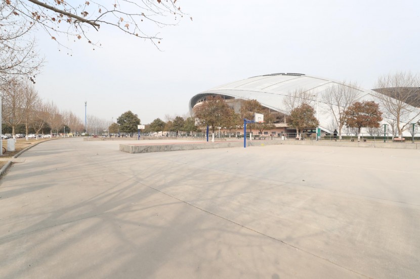 3.31郑州房车展场地河南省体育中心 WLH_3339