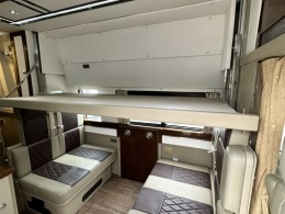 江铃 2020款商旅版 后置卫生间