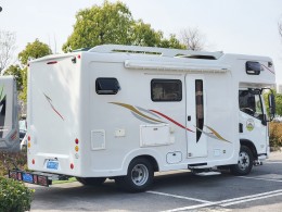 程力房车 2021款轻卡自动挡C型房车圆头