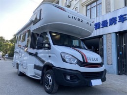 依维柯 20款依维柯C型双拓展房车