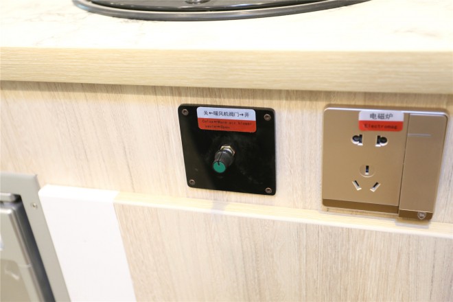 拓锐斯特依维柯C型经典版TIC-600 48.8万起 00001286