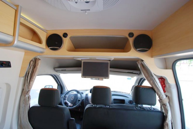 新星房车通途系列B600-家庭版 36.8万元 10-音响、电视等娱乐设施