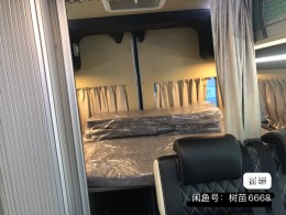 江铃 2020款小野牛 六座白色