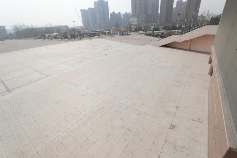 3.31郑州房车展场地河南省体育中心 WLH_2977