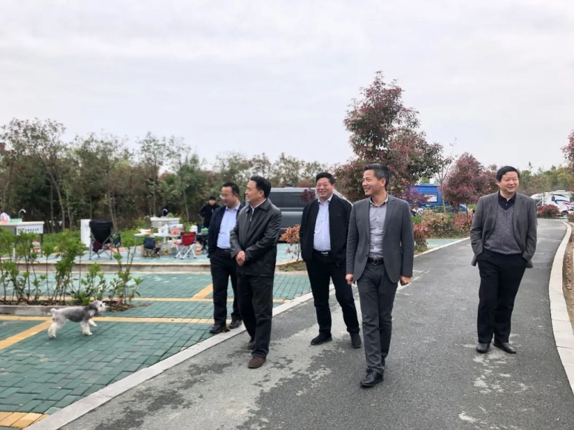 仪征市委副书记刘春华一行莅临视察赛德·驿路亦家露营地