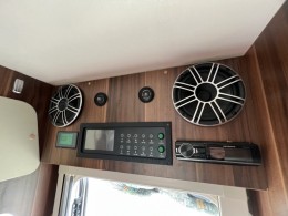 华晨 佰斯威萌马C型房车