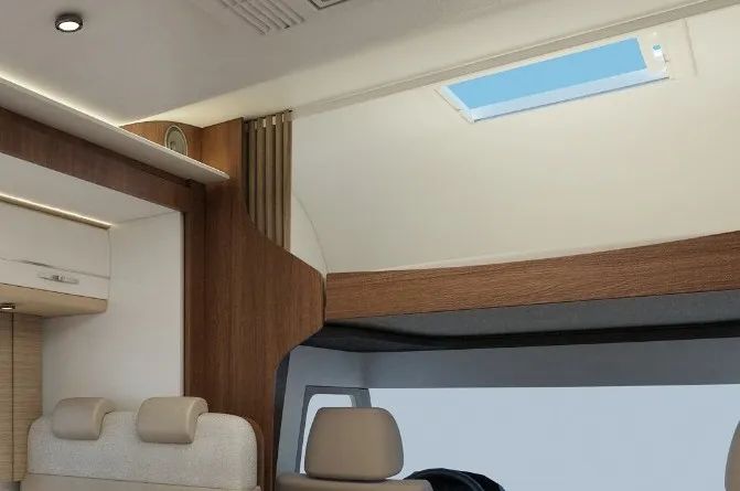 宇通依维柯欧胜C533豪华版单拓展房车