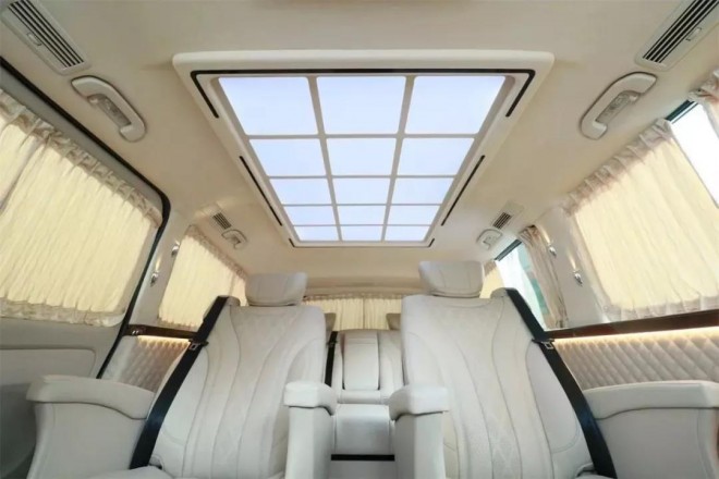 2021限量发售，迈巴赫级享受！全新奔驰七座多功能MPV，52.8万包牌价！6.jpg