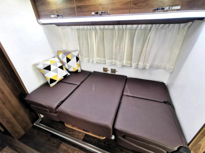 拓锐斯特房车：当有人说你太能“装”？