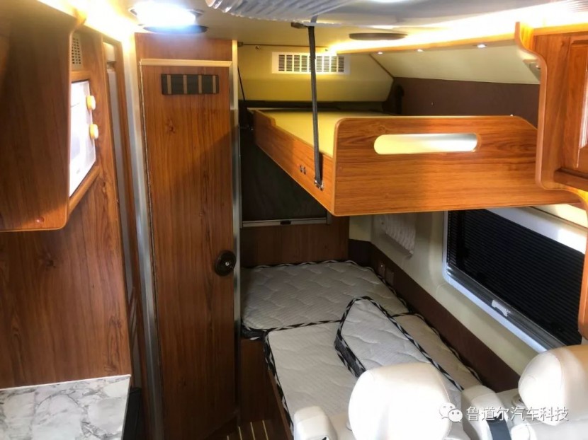 9月2日郑州房车展:鲁道尔房车东风御风领尊版,开启梦之旅!get?code=ODVkM2NjZmQ2MzIzN2NkNDExZTVkZTQ5NGRhNGJlMWYsMTY2MDcxNzA1NDg3OQ==