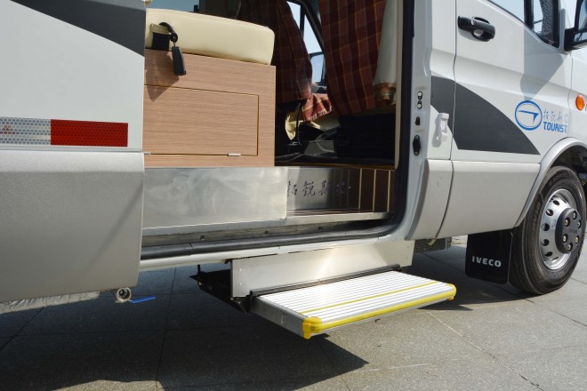 拓锐斯特依维柯B型经典版 35.8万起 DSC_0888