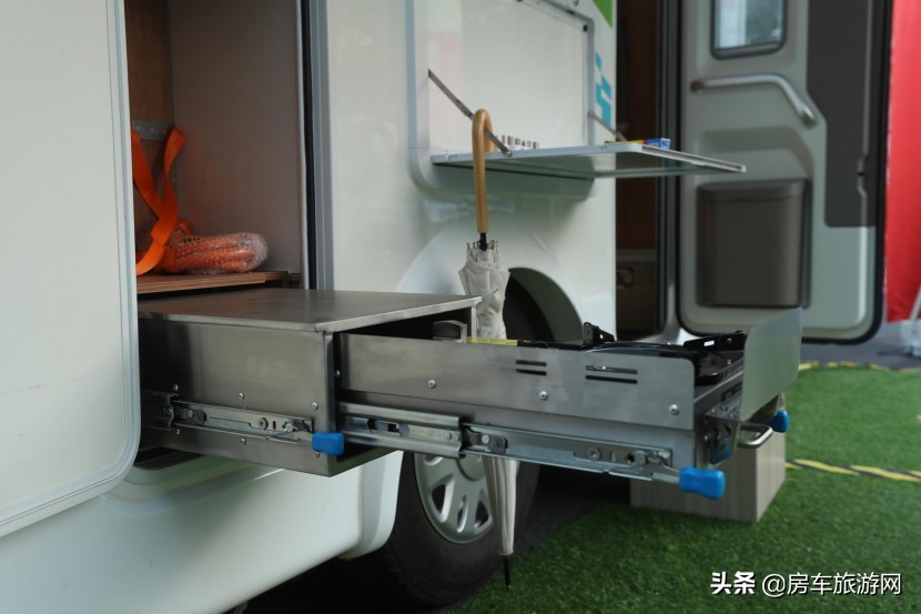 12.12飞神钜惠大促，依维柯房车最低33万起售9800caf289ec460c85bc2805e3b4b45e
