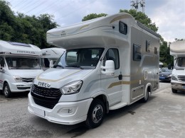 2022 款隆翠凯歌 C620 依维柯欧胜C型房车 隆翠依维柯