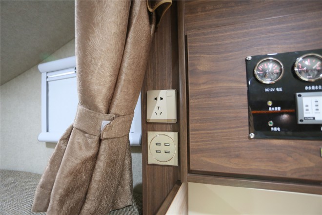 拓锐斯特依维柯C型畅游版TIC-620 55.8万起 2E1A4945