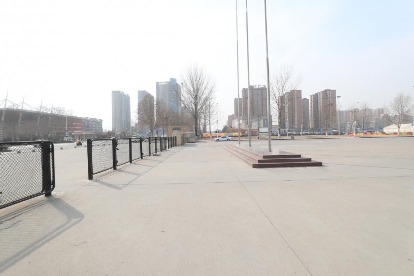 3.31郑州房车展场地河南省体育中心 WLH_3657