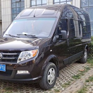 东风御风 MPV