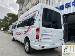 上汽大通 17款大通V80 B型房车